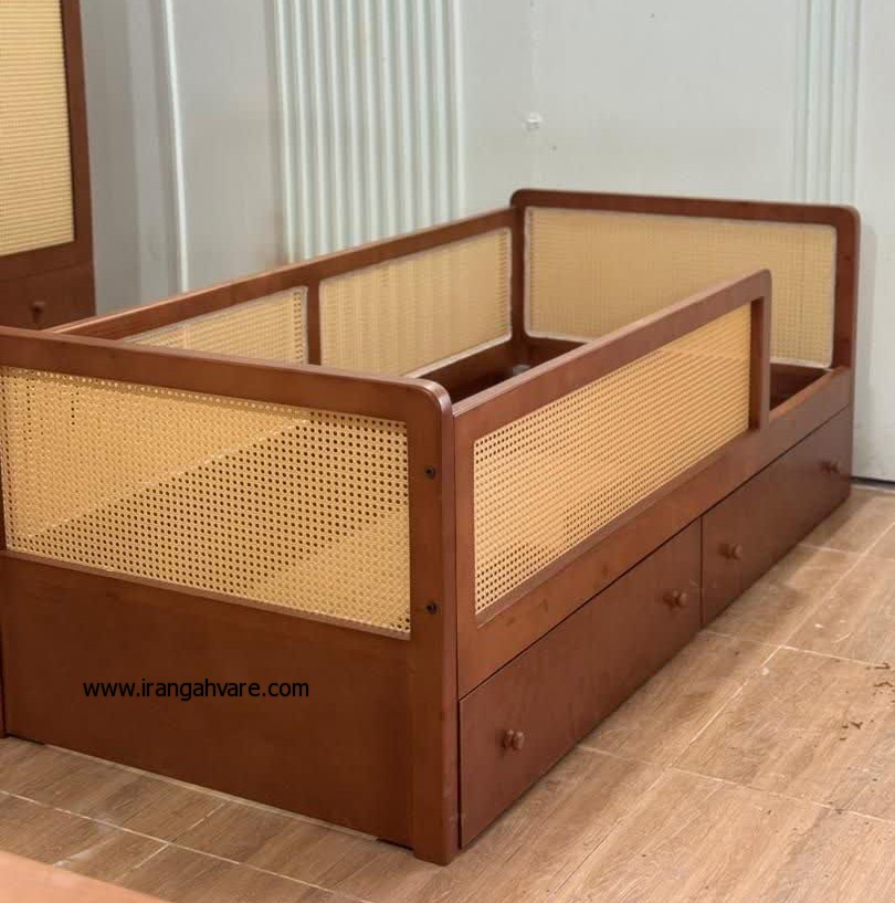 تخت حصیری کشودار